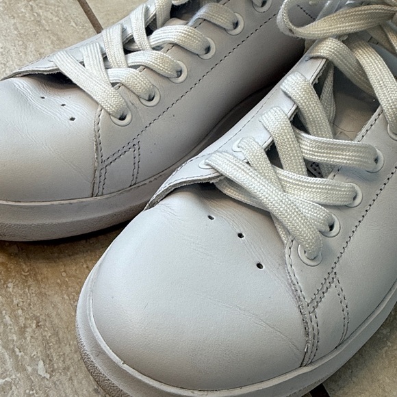 Tory Burch Howell Court Sneaker 8 - Picture 9 of 16